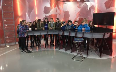 Učenci novinarskega krožka so obiskali POP TV in Radio 1